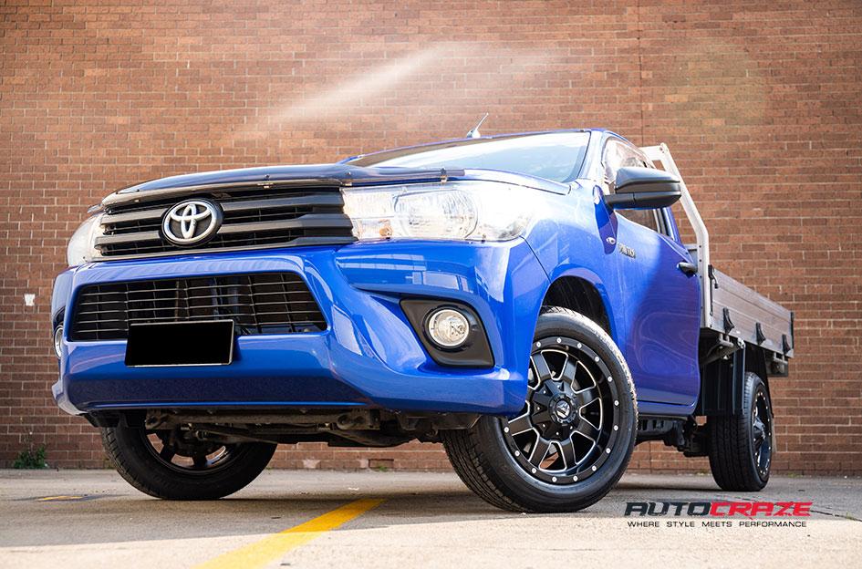 TOYOTA HILUX 2WD (2005 ONWARDS) MAVERICK GLOSS BLACK MILLED ACCENTS